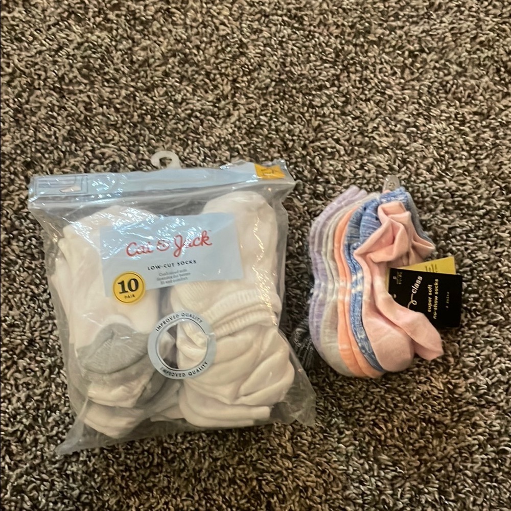 Cat & Jack Kids Low Cut White Socks - Art Class No Show Multi colored Socks